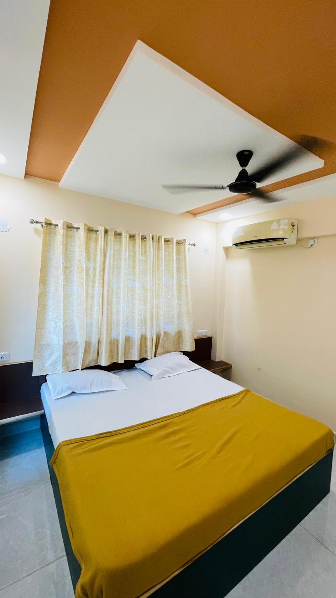 Devka House Hotel Даман Екстериор снимка