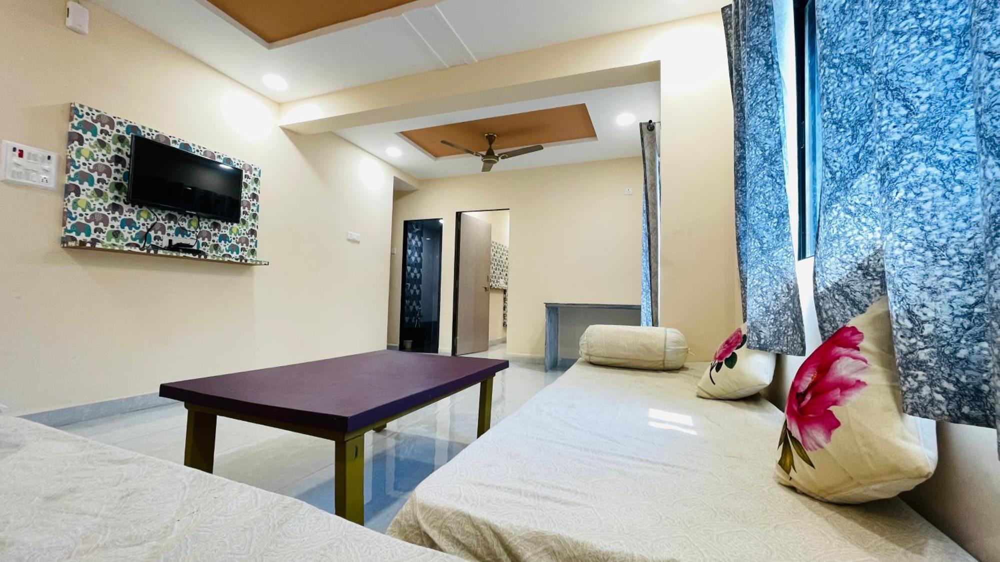 Devka House Hotel Даман Екстериор снимка